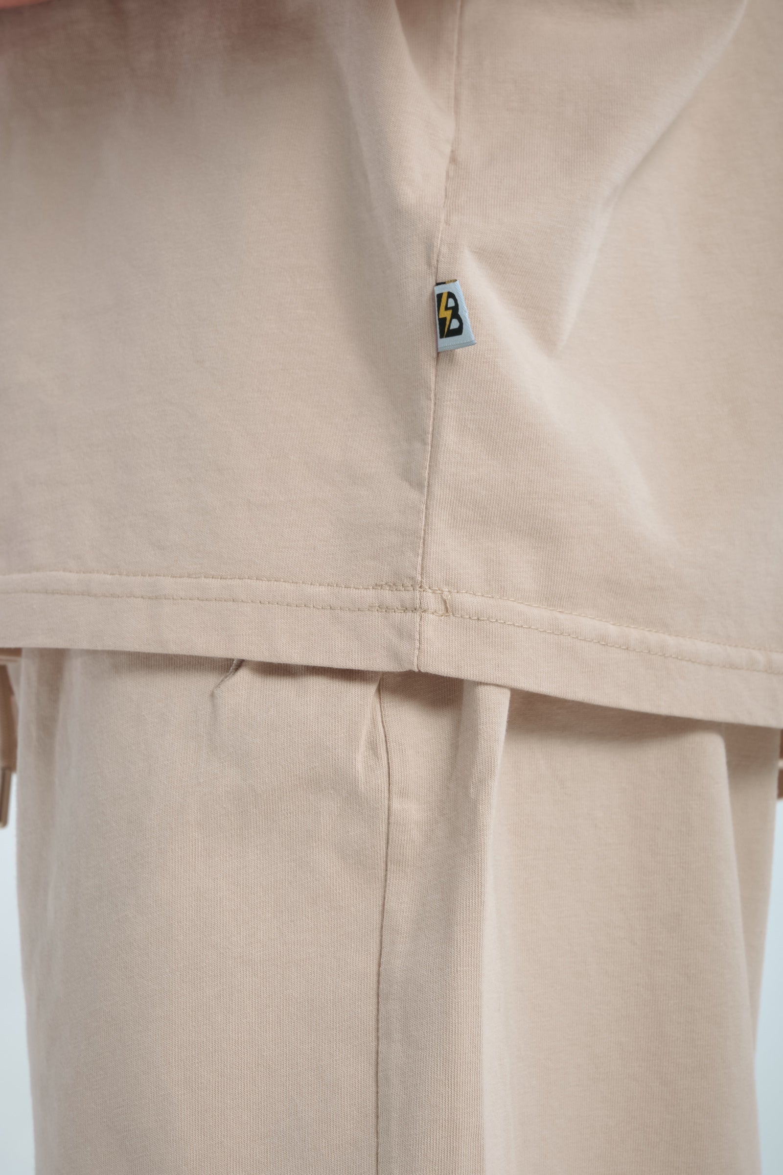 BLIC Oversized T-Shirt – Beigejavue